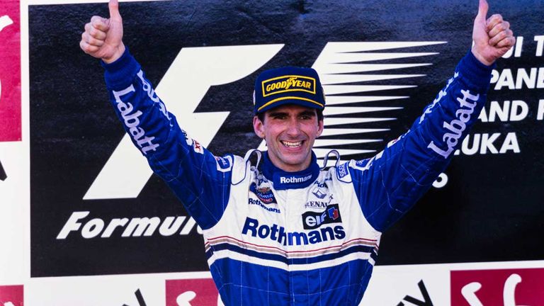 Ein Punkt fehlt Damon Hill 1996 beim letzten GP in Suzuka noch, um den Titel zu holen. Als sein Williams-Teamkollege Jacques Villeneuve das Rennen aufgibt, ist Hill bereits Weltmeister. Den Titel krönt der Brite noch mit dem Rennsieg in Japan.