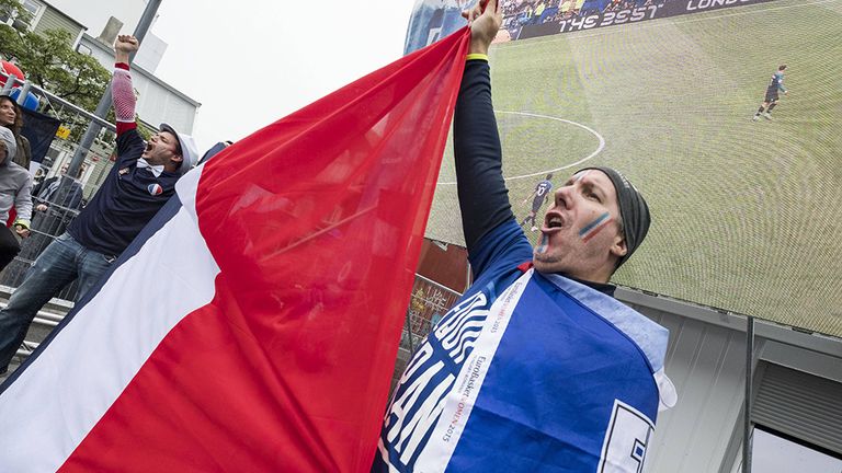 Erste Städte in Frankreich verweigern Public Viewings für die WM in Katar.