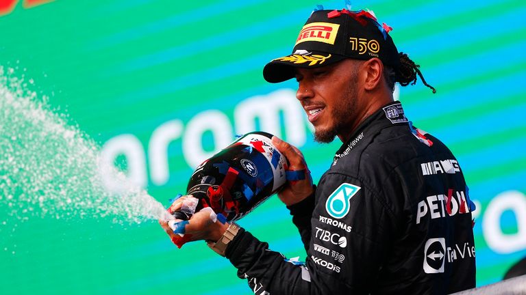 Er hat noch nicht genug: Lewis Hamilton denkt noch gar nicht an eine Karriereende.