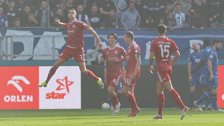 Fortuna Düsseldorf feiert beim KSC den sechsten Saisonsieg.