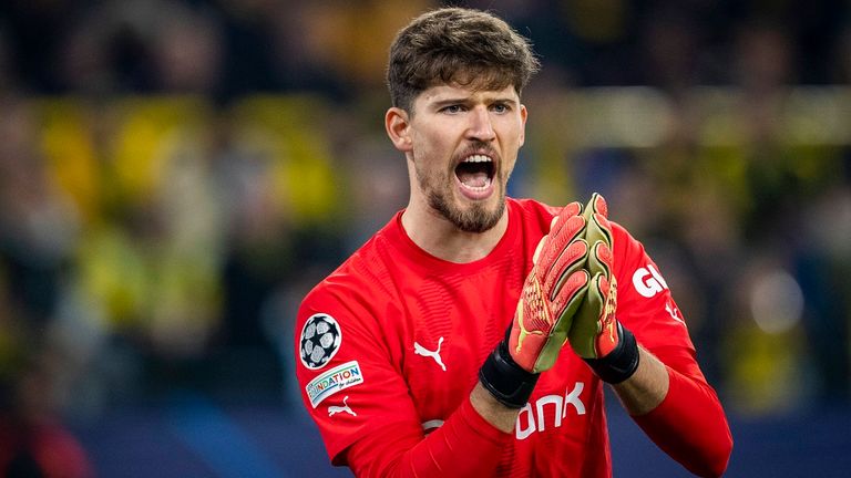 Gregor Kobel lieferte gegen Manchester City einmal mehr eine starke Leistung ab.