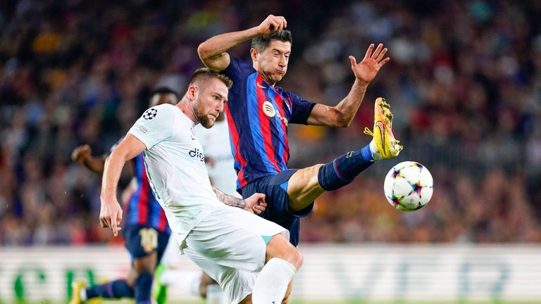 Robert Lewandowski rettete einen wichtigen Punkt für den FC Barcelona.