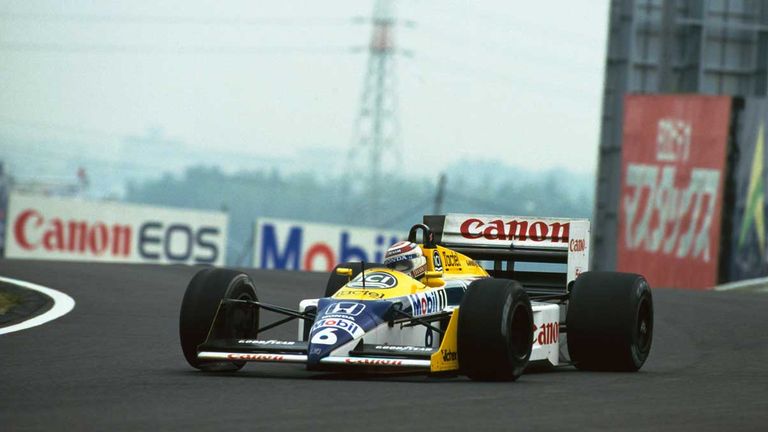 Nelson Piquet kämpft mit Williams-Teamkollege Nigel Mansell 1987 um die Titel. Vor dem vorletzten Rennen in Suzuka liegt Piquet zwölf Punkte vorne. Mansell verunglückt im Training und kann nicht am GP teilnehmen. Piquet holt seinen dritten WM-Titel.