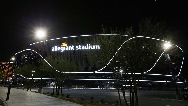 Das Allegiant Stadium wurde dagegen fertiggestellt und ist die Heimat der Las Vegas Raiders. Dennoch war die neue Schüssel nicht das teuerste Stadion der Welt.