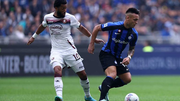 Inter Mailand feiert einen 2:0-Heimsieg gegen US Salernitana.