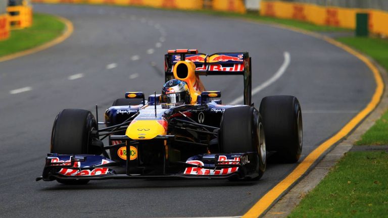 2011: "Kinky Kylie" - seinen zweiten WM-Titel gewinnt er mit "Kinky Kylie", benannt nach dem Popstar Kylie Minogue. Vettel holt elf Saisonsiege und dominiert das restliche Feld in dieser Saison.