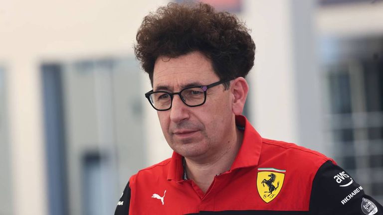 Die desaströse Zeit als Ferrari-Teamchef von Mattia Binotto hat wohl ein Ende gefunden.