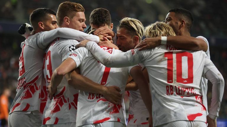 RB Leipzig gewinnt deutlich gegen Schachtar Donezk.