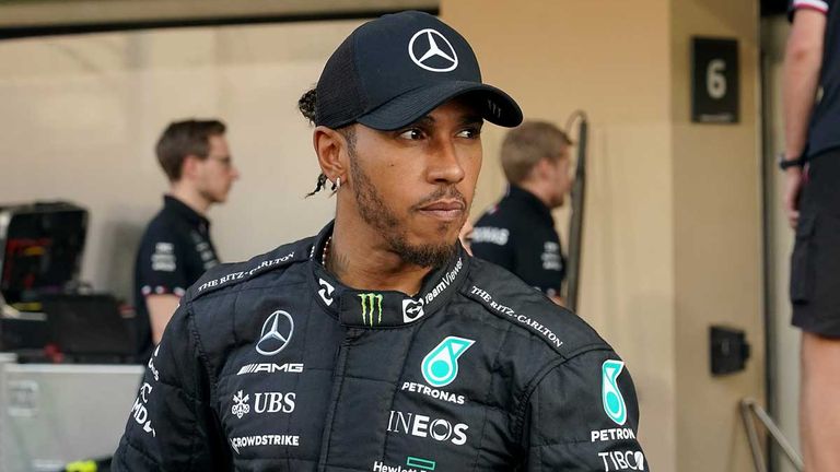 Lewis Hamilton hat 2022 erstmals seit 2016 wieder teamintern bei Mercedes den Kürzeren gezogen. George Russell holte mehr Punkte als der Rekordweltmeister, vor sechs Jahren sammelte Nico Rosberg mehr Zähler als Hamilton.