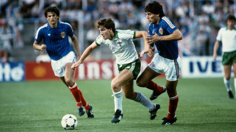 Jüngster WM-Spieler: Norman Whiteside (17 Jahre und 41 Tage bei der WM 1982 für Nordirland)