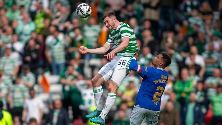 Der schottische Fußballverband plant Einschränkungen bei Kopfbällen einzuführen.