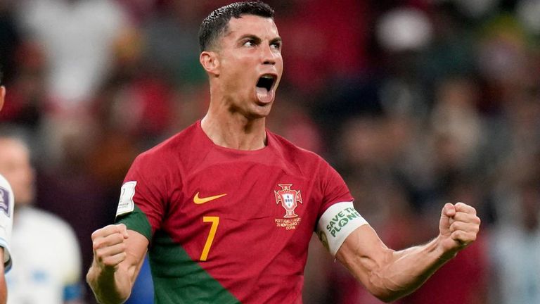 Cristiano Ronaldo steht mit Portugal nach dem knappen Sieg über Uruguay bereits vorzeitig im Achtelfinale.