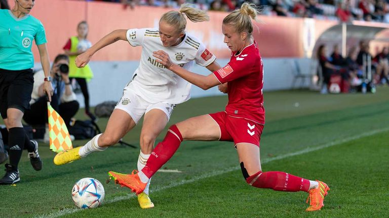 Lea Schüller verlängert ihren Vertrag beim FC Bayern bis 2026.