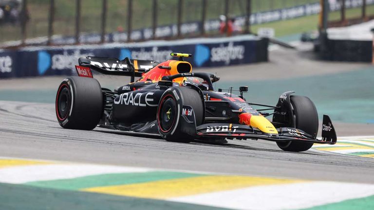 Sergio Perez (Red Bull) gewinnt das 1. Freie Training in Sao Paulo.