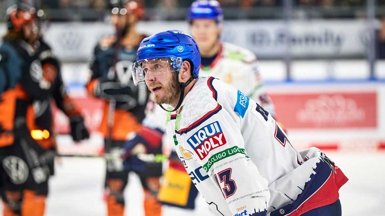 Die Eisbären Berlin verlieren deutlich bei den Grizzlys Wolfsburg.