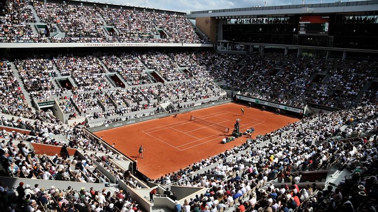 Vom 28. Mai bis zum 11. Juni finden in Paris die French Open statt. Das zweite der Grand-Slam-Turnier findet auf Roter Asche auf der Roland-Garros-Tennisanlage. 