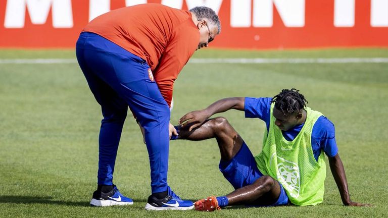 Jeremie Frimpong hat sich im Training der niederländischen Nationalmannschaft verletzt.