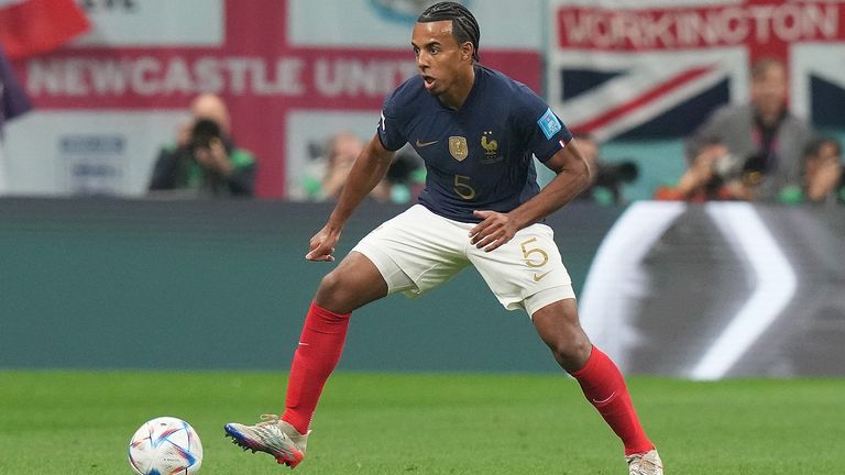 Jules Kounde (FC Barcelona) – 82,6 Millionen Euro