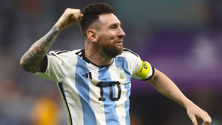 Kapitän Lionel Messi hat Argentinien mit mittlerweile vier Treffern ins Halbfinale geführt.