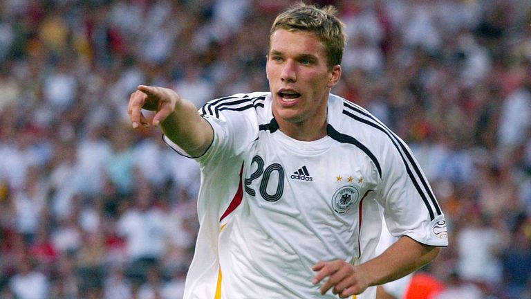 Lukas Podolski (Deutschland): Der 21-Jährige Podolski spielt bei der Heim-WM 2006 ein starkes Turnier und steht sinnbildlich für die neue Generation bei der deutschen Nationalmannschaft.