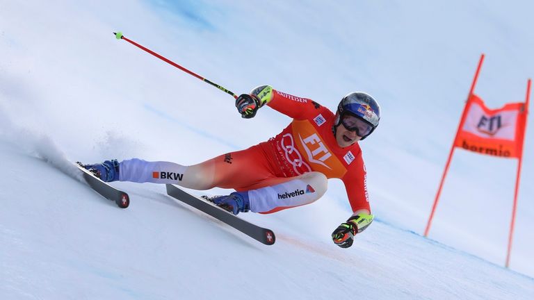 Marco Odermatt dominiert den Super-G in Bormio (Italien).