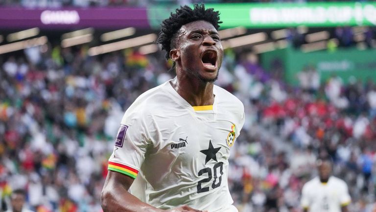 GHANA: Mohammed Kudus (Ajax Amsterdam) - Der 22-Jährige traf zweimal für Ghana und lieferte Topleistungen im offensiven Mittelfeld ab. Für die "Black Stars" war dennoch schon in der Vorrunde Schluss.