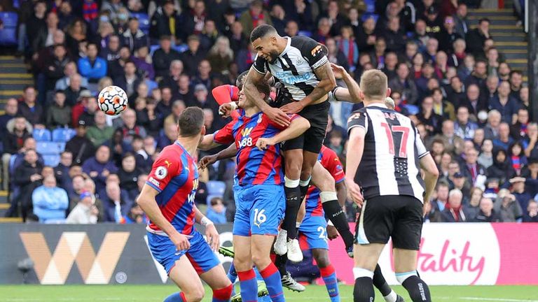 Die Premier League plant einen Kurzzeit-Wechsel bei Kopfverletzungen.