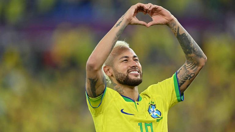Neymar bedankt sich bei den brasilianischen Fans für ihre Unterstützung.