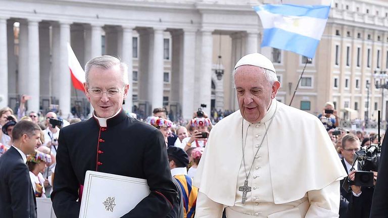 Papst Franziskus freut sich über den Sieg seiner Landsleute bei der WM 2022 in Katar.