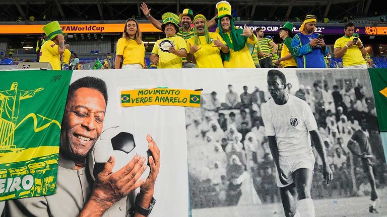 Die Brasilien-Fans senden erneut eine Botschaft an den kranken Pele.