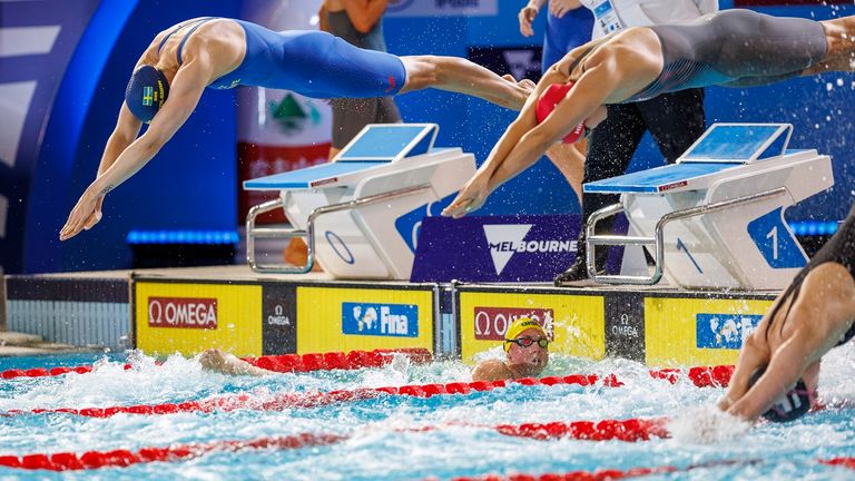 Im japanischen Fukuoka findet vom 14. bis zum 30. Juli die Schwimm-WM statt. Die WM sollte bereits 2022 dort stattfinden, wurde allerdings aufgrund der Corona-Pandemie ins Jahr 2023 ein weitere Mal nach 2021 verschoben. 