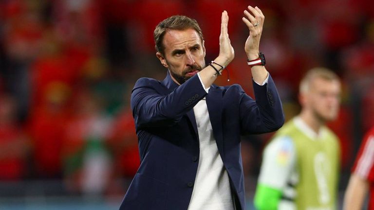 Gareth Southgate (England): Bei der EM 2021 führte er die Three Lions bis ins Finale, nach schwachen Spielen in diesem Jahr steht der 52-Jährige in der Kritik. Southgate braucht dringend ein gutes Abschneiden in Katar, sein Vertrag läuft noch bis 2024.