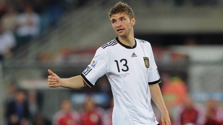 Thomas Müller (Deutschland): Bei der WM 2010 in Südafrika geht es für die Deutschen bis ins Halbfinale. Müller wird dabei Torschützenkönig und bester junger Spieler des Turniers.