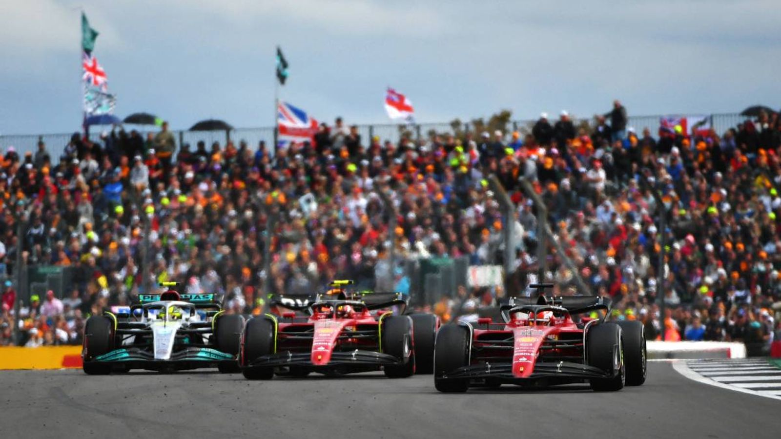 Formel 1 Silverstone Will Rennwochenende Auf Vier Tage Erweitern formel-1-silverstone-will-rennwochenende-auf-vier-tage-erweitern