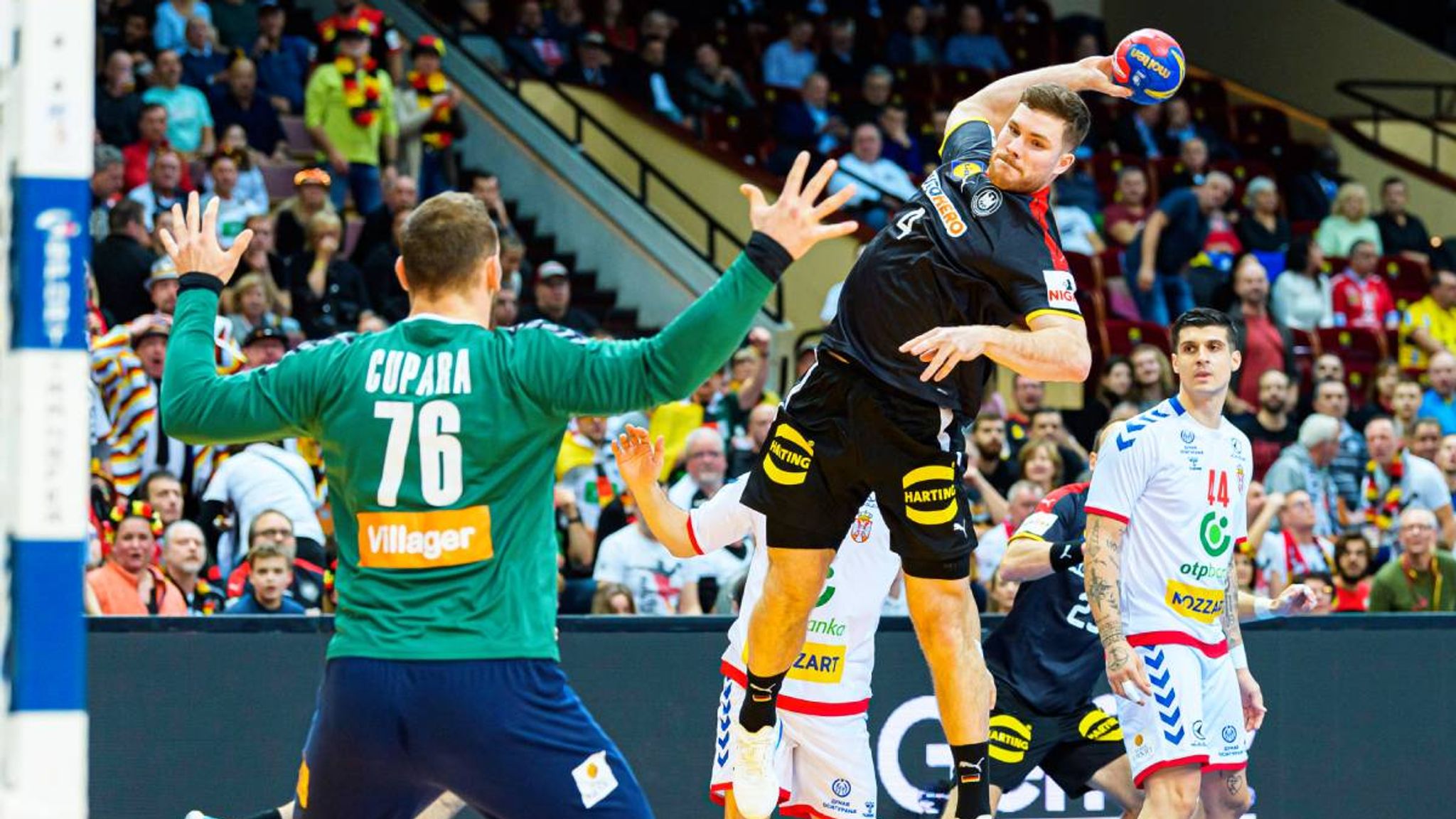 Handball-WM: Deutschland Besiegt Serbien Und Steht In Der Hauptrunde ...