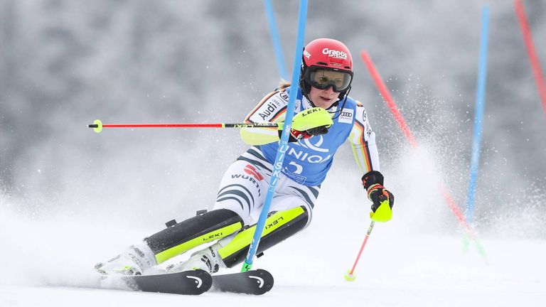 Lena Dürr hat sensationell ihren ersten Weltcup-Slalom gewonnen.