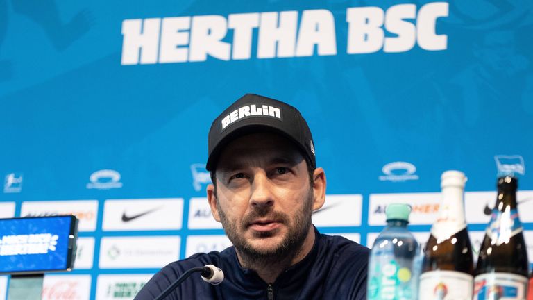 Sky zeigt ausgewählte Pressekonferenzen - u.a. mit Hertha-Trainer Sandro Schwarz.