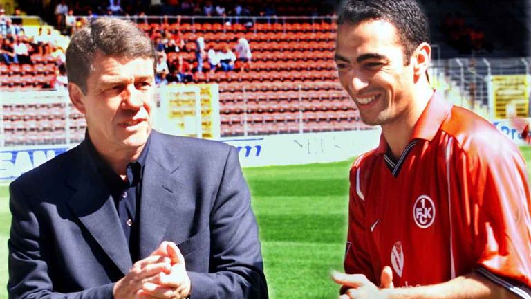 Youri Djorkaeff (r., hier mit Otto Rehhagel): Der französische Weltmeister von 1998 wechselte 1999 von Inter Mailand zum 1. FC Kaiserslautern.
