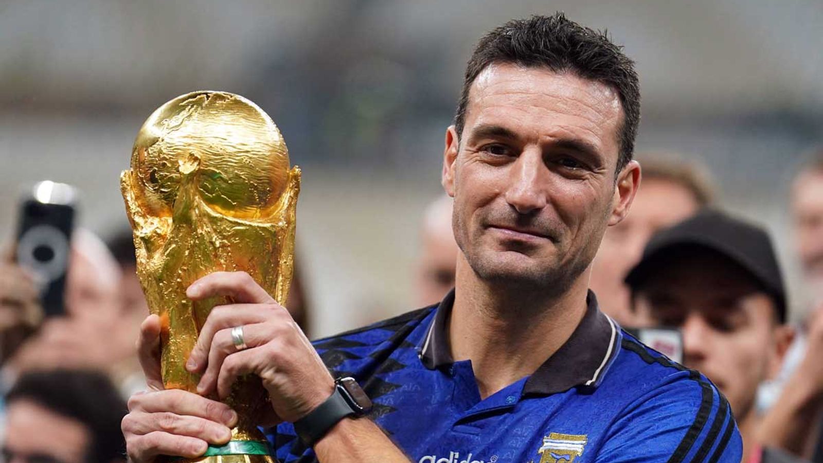 Internationaler Fußball Lionel Scaloni verlängert als Argentinien