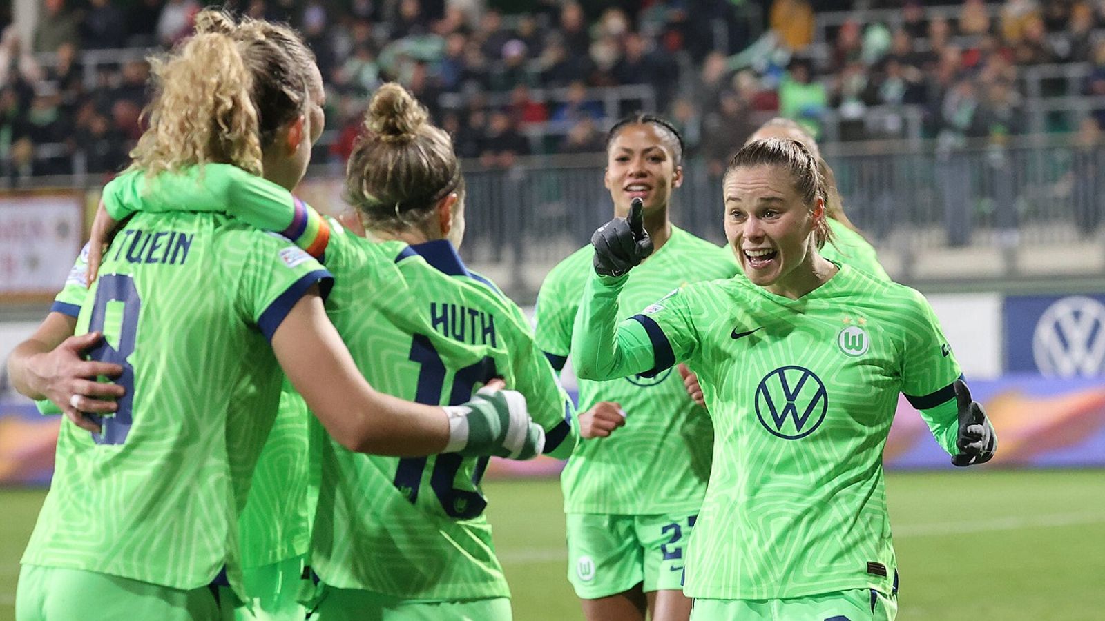 VfL Wolfsburg Wieder auf Titelkurs in der Frauen-Bundesliga Fußball News Sky Sport