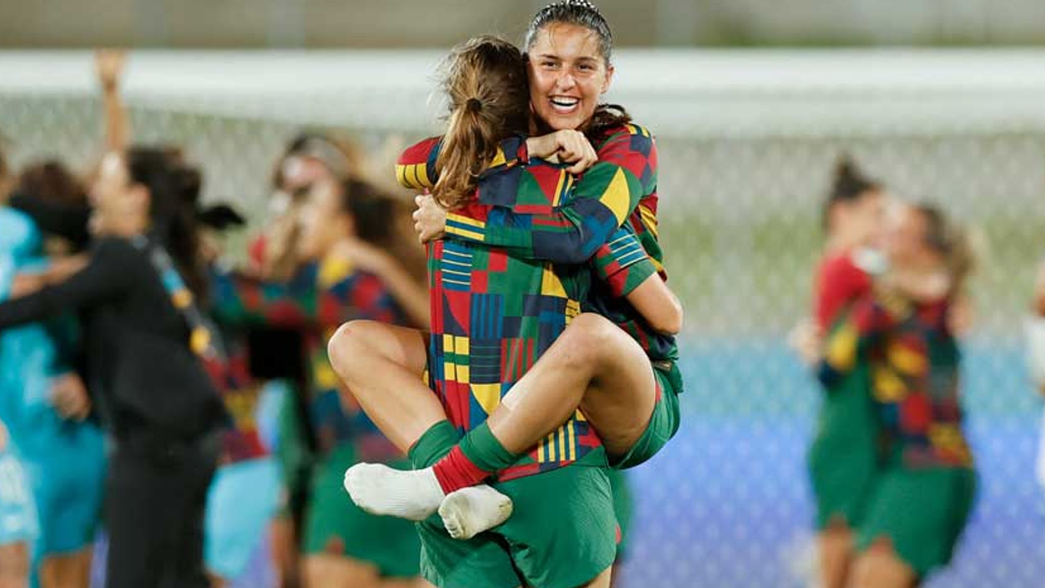 Fußball FrauenWM Portugal und Haiti gewinnen in Playoffs Fußball