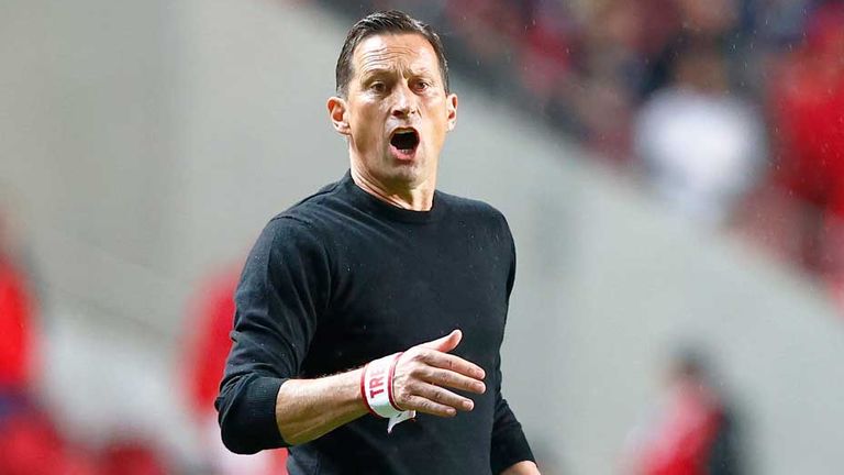 Benfica-Coach Roger Schmidt hat Enzo Fernandez nach dessen Abgang kritisiert.