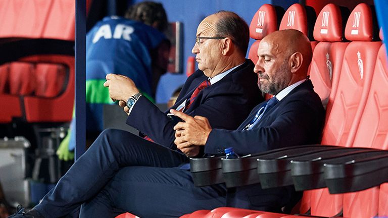 Sevilla-Sportdirektor "Monchi" und Klub-Präsident Jose Castro Carmona profitieren von einer hauseigenen Transfer-App.