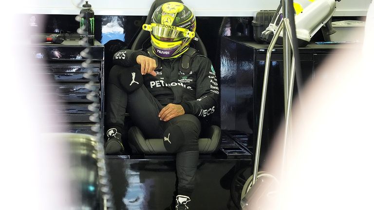 Die Hydraulikprobleme dürften Lewis Hamilton und Co. eine unruhige Nacht beschert haben.