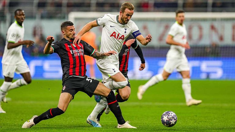 Harry Kane und Tottenham verlieren das Champions--League-Achtelfinal-Hinspiel beim AC Mailand.