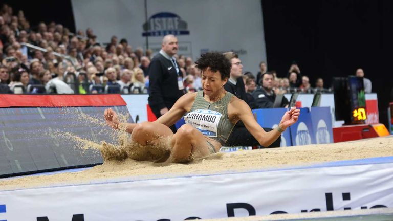 Malaika Mihambo siegt beim ISTAF in Berlin mit einer Weite von 6,81 m.