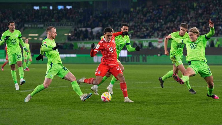 Jamal Musiala sorgt gegen Wolfsburg mit seinem Solo-Tor für das Highlight der Partie.