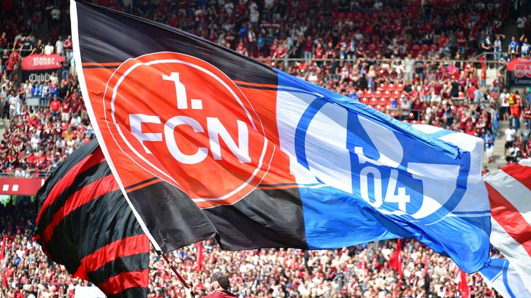 1. FC NÜRNBERG & FC SCHALKE 04 - Die beiden Vereine verbindet eine langjährige Fanfreundschaft - die wohl bekannteste im deutschen Fußball. 