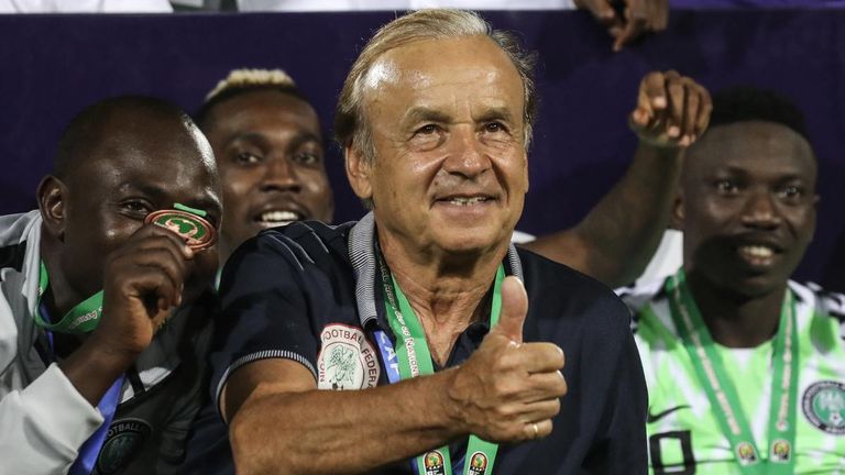 Benin wäre bereits die fünfte Station von Gernot Rohr als Nationaltrainer in Afrika.