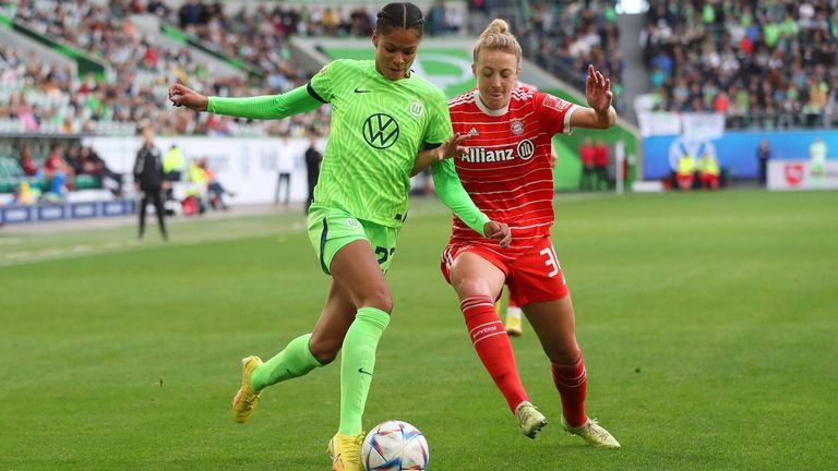 Im CL-Viertefinale treffen die Wölfinnen auf PSG - die Bayern-Frauen spielen gegen Arsenal.